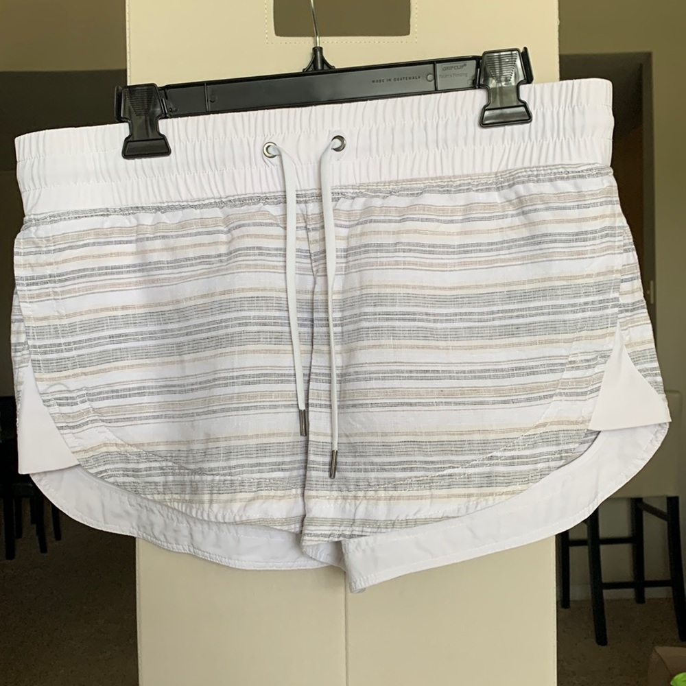 Athleta Cabo Beachside Linen Shorts